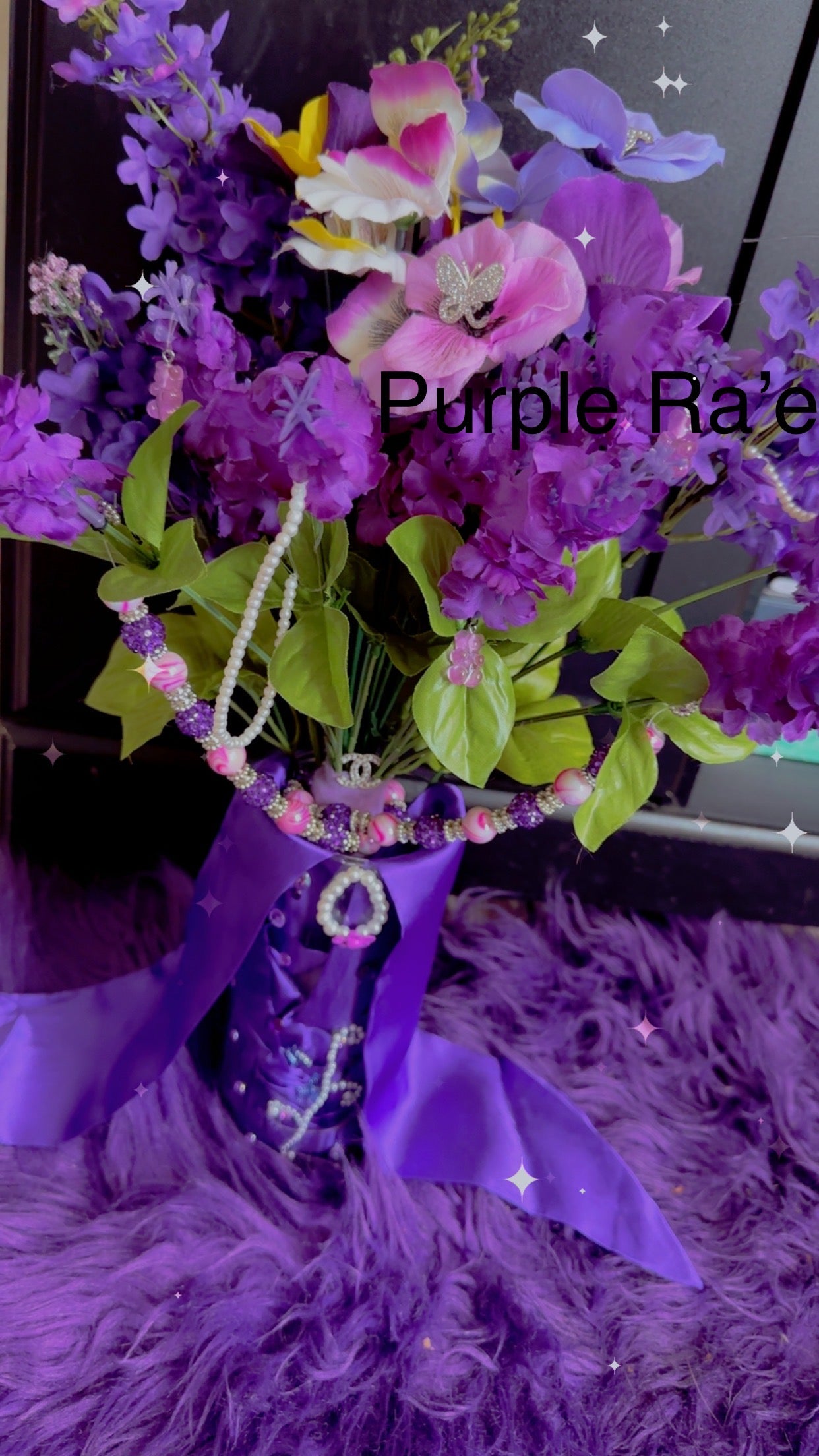 Purple Ra’e Floral Arrangement – Elegant Artificial Flower Vase for Home & Gifts